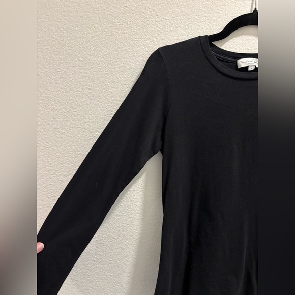 Michael Stars The Tee in Vote Long Sleeve, size S, 100% cotton in black - Picture 3 of 7